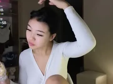 Freechat love_peace_here on Chaturbate