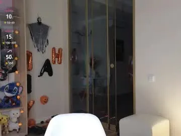 Freechat love_peace_here on Chaturbate