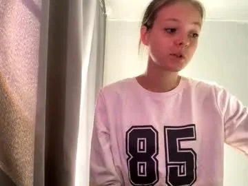 Freechat lovelladeboer on Chaturbate