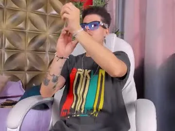 Freechat luis_as on Chaturbate