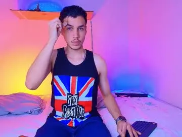 marcus_hanks — Welcome to my room! - Goal: Show you my big cock x 7min [28 tokens left] #bigdick #hairy #cut #muscle #cum