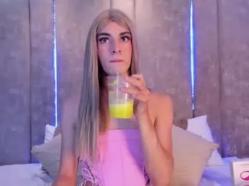 Freechat maxirogers on Chaturbate