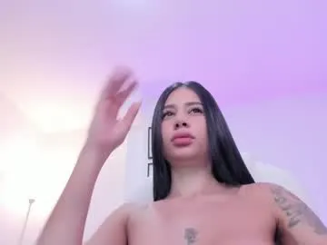 miranda_crawfor — GOAL: finger pussy + blow job + spit play [270 tokens remaining] 