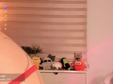 Freechat missesmeralda on Chaturbate