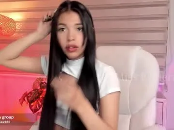 Freechat missesmeralda on Chaturbate