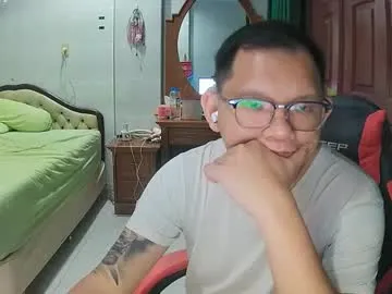 Chaturbate mr_thick89 is Freechat mr_thick89 — I am back... welcome to my room.. tip if u like what u saw ... #horny #asian #bigcock #shaved  #cut #handsome #bigbulge