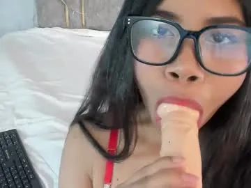 Private nahomycarterr on Chaturbate