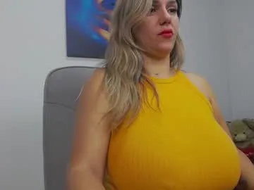Freechat natashaboobs on Chaturbate