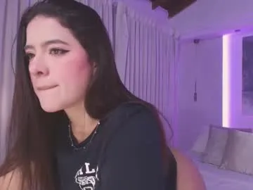 nathalie_rivers — Goals: Ride hard dildo // Take control of the room and become the captain!! // #skinny #saliva #bigboobs #latina #daddysgirl  [222 tokens remaining]