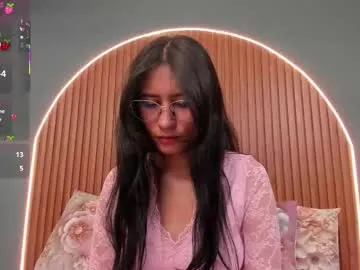 Freechat nayecloud on Chaturbate