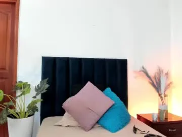 ninacavallli on Chaturbate 