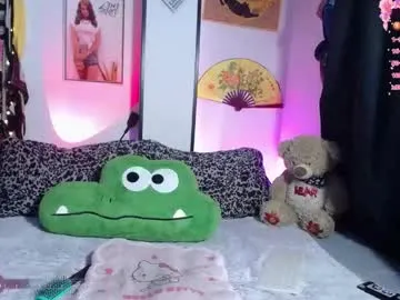 noah420sr — Current Goal: sexy dance at 375 tokens -- Next Goal: spit tits -- Sex Show at Final Goal   #smoke #femboy  #bigcock #couple #anal