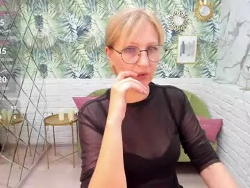 Group paris_cherry on Chaturbate