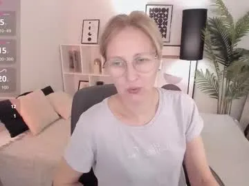 Group paris_cherry on Chaturbate