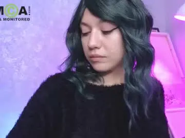 queenofwandss on Chaturbate 