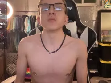 Freechat robertcicijr21 on Chaturbate