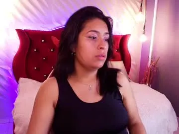 Freechat roxanne_han on Chaturbate