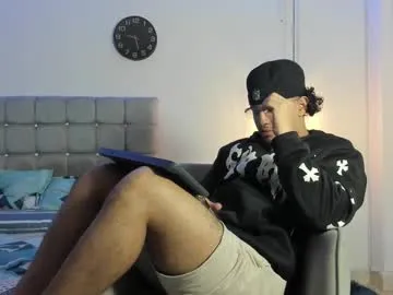 samxx_muscle — cum show  #cum #bigcock #18 #lovense #latino [273 tokens remaining]