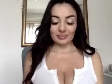 sensuallstella — #longhair #german #natural #bigboobs #domination