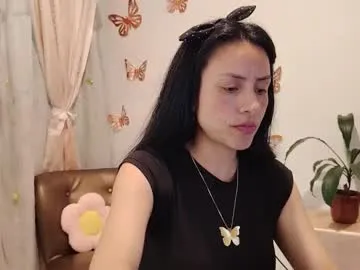 sofibelladelavega —      // GOAL: Sexy dance [47 tokens left] #nonude #beauty #natural #new #smile