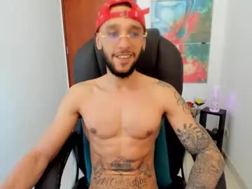 teylor_cristian — GOAL: Flex my muscles for you, goal cum [749 tokens remaining] Welcome guys, you will enjoy intense pleasure and a great show #lovense #bigcock #muscle #cum #hairy