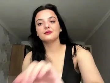 tiameakin — GOAL: Make me a take off my top and squezze my boobs [133 tokens left] #new #mistress #shy #bigass #bigboobs