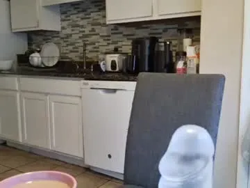 tinywithtiddies — good morning!! come and have coffee with me :))  #milf #natural #gfe  #girlnextdoor #prettyface #privatesopen