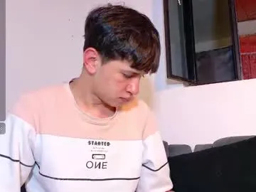 Freechat twink_daren on Chaturbate