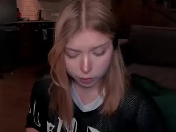 vanillalivitski — GOAL: Glutes flex [489 tokens remaining] Welcome My name is Vanilla, let's get acquainted! #lovense #new #blonde #muscle #fit