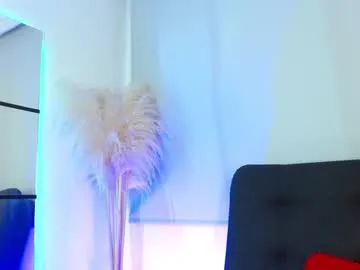 violetarainn —  GOAL: Ride dildo  [579 tokens remaining] Come play with me! #bigass #cosplay #roleplay #blonde #latina