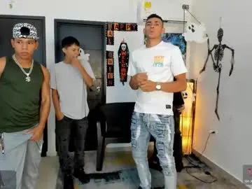 Freechat voyeurism_guys on Chaturbate