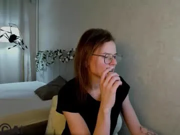 wanda_gomez — GOAL: lick dildo [35 tokens remaining] hi im Wanda! lets chat and fun :3 #skinny #smalltits #tattoos #athletic #halloween