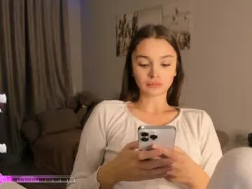 Freechat your__voice on Chaturbate