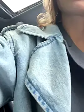 Freechat -AngelAri- on StripChat