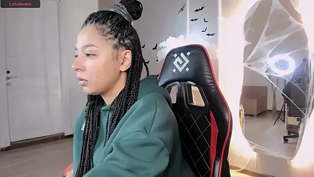 Aisha_Goldstein — Freechat on StripChat