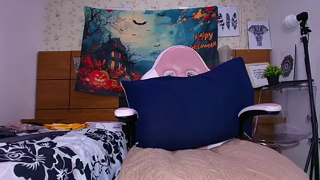 Freechat aisha_sh on StripChat