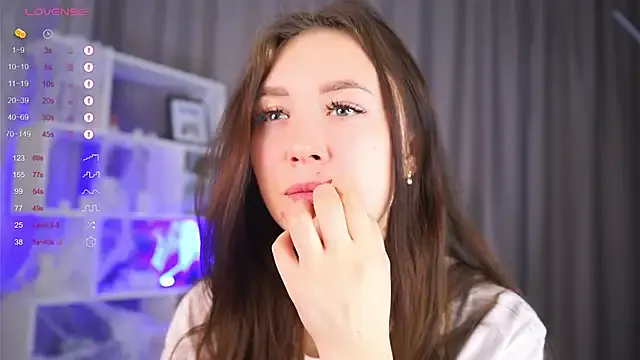 AlinaOrf — Hot panties tease with smoke machine