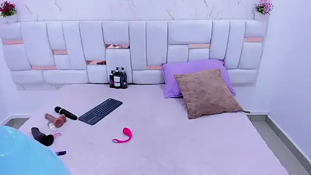 Freechat Amalia_Bigass on StripChat