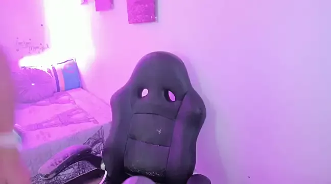 ANA-BULLOCK- on StripChat 