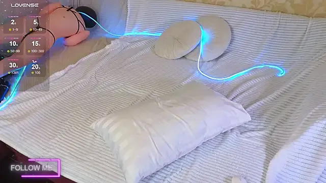 Freechat Angell_Wild on StripChat