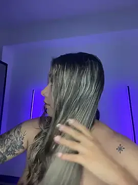 Freechat AnnyLopezzz_ on StripChat