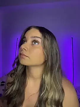 Freechat AnnyLopezzz_ on StripChat