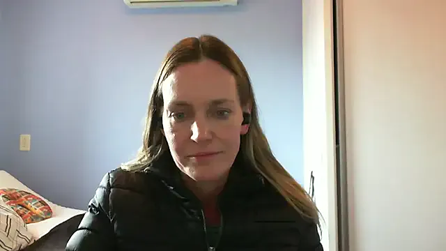 Annylove1 on StripChat 