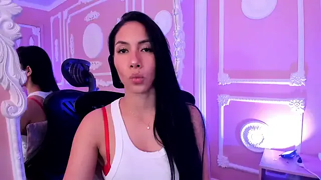 Freechat ArianaReynoldss on StripChat