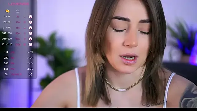 BabbyAisha on StripChat 