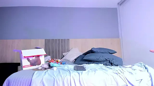 Freechat Bahianamoon_ on StripChat