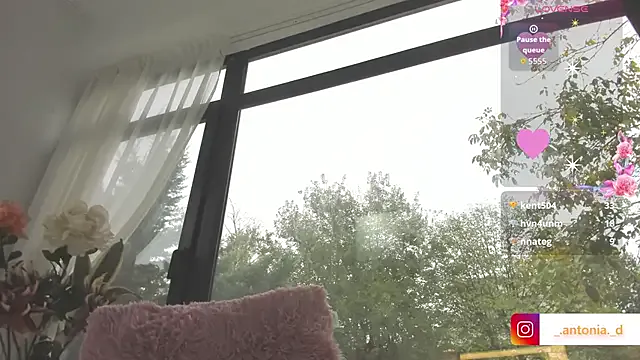 Freechat Bella_Posh on StripChat