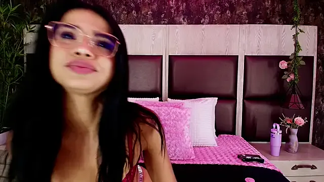 StripChat Bella_Smiith_ is Freechat Bella_Smiith_ — top off and nipples game