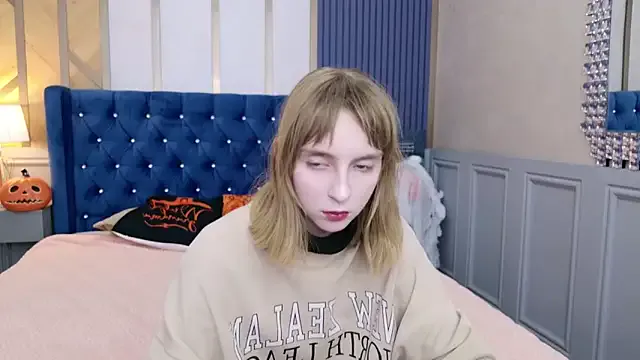 StripChat Beverly_Gomes is Freechat Beverly_Gomes — play with toy between legs and body