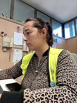 bichota85 — Show tetas 5min bao trabajo